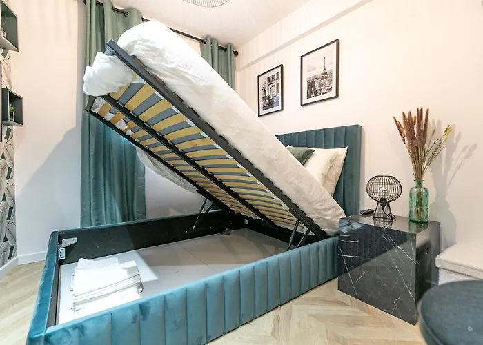 Le Du Parc Monceau Parijs